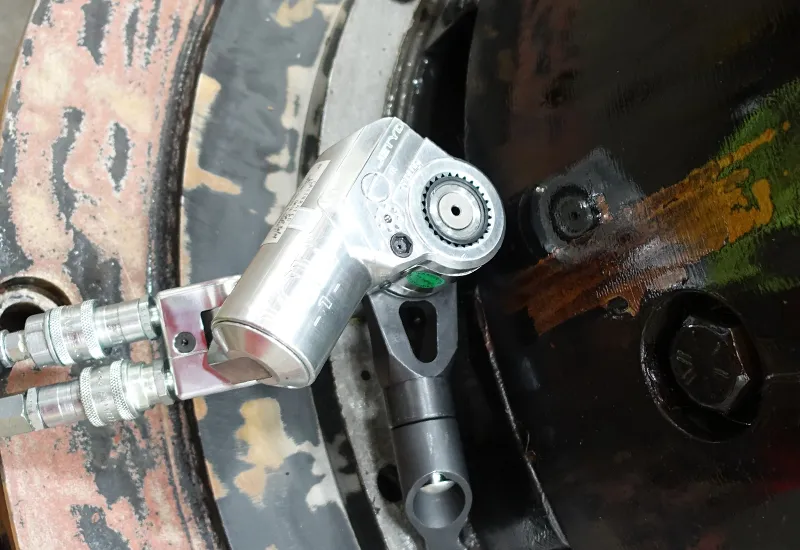 HYTORC ICE hydraulic torque wrench — application view