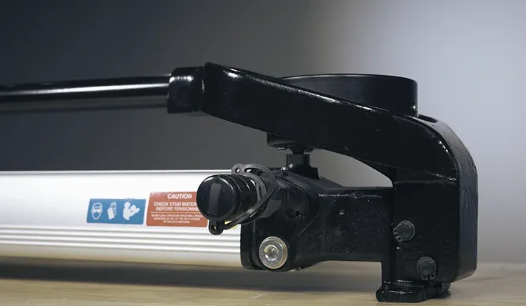 Hand Tensioning Pump quick-release coupler