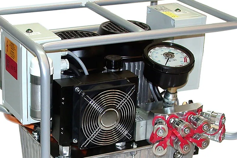 HYTORC HY-TWIN 230 hydraulic power unit — side view