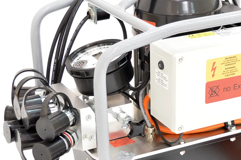 HYTORC JetPro 18.3 SA hydraulic pump — side view