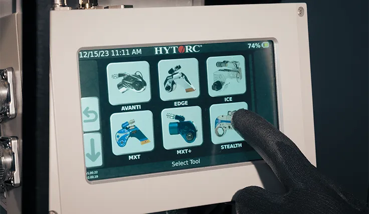 HYTORC LIGHTNING PUMP Smart — fully automatic 7-inch touchscreen tool selection