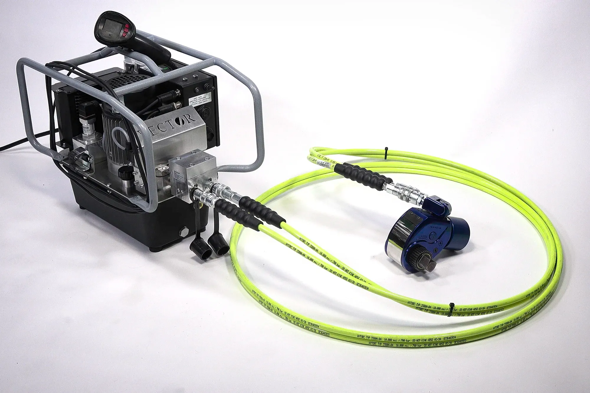 HYTORC MXT+ hydraulic torque wrench connected to the VECTOR pump