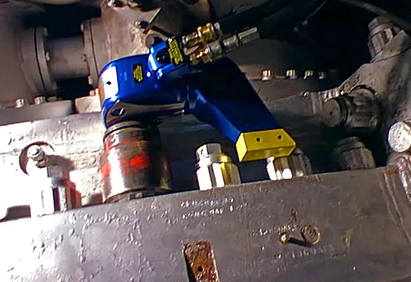 HYTORC MXT hydraulic torque wrench — application view