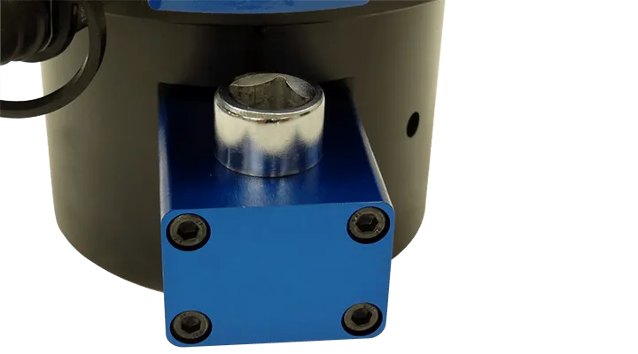 HYTORC Wind Single Stage hydraulic tensioner — detail view